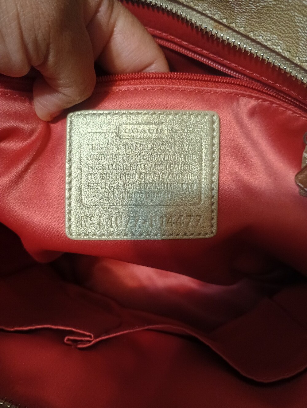 Coach Shoulder Bag EUC - Picture 11 of 11
